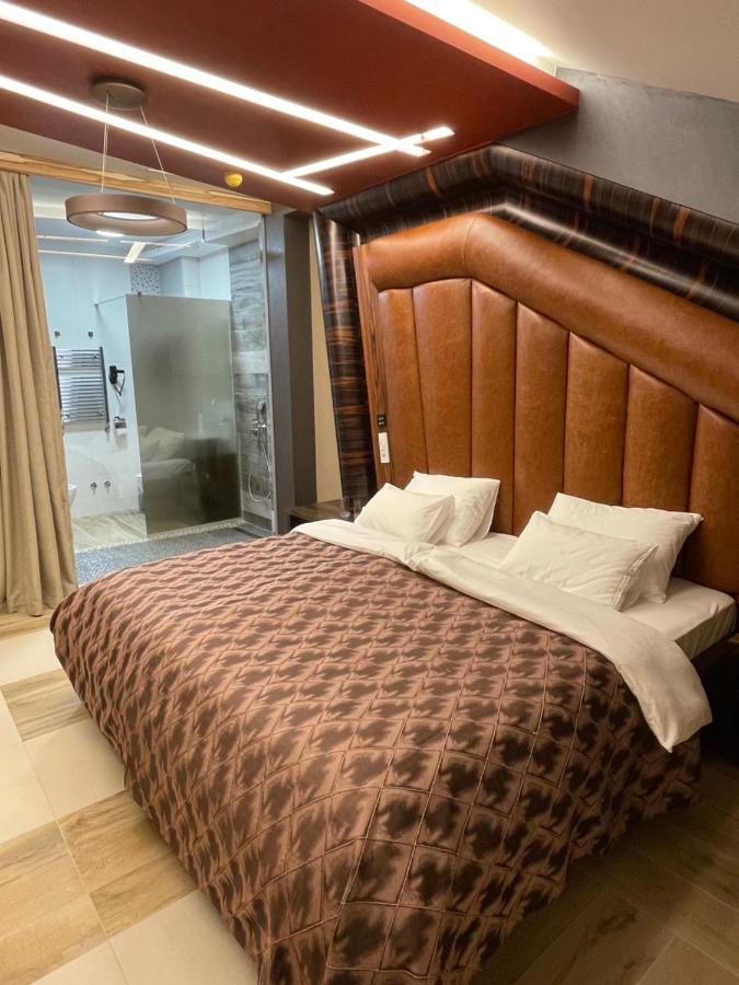 Hotel Havana Лозница Экстерьер фото