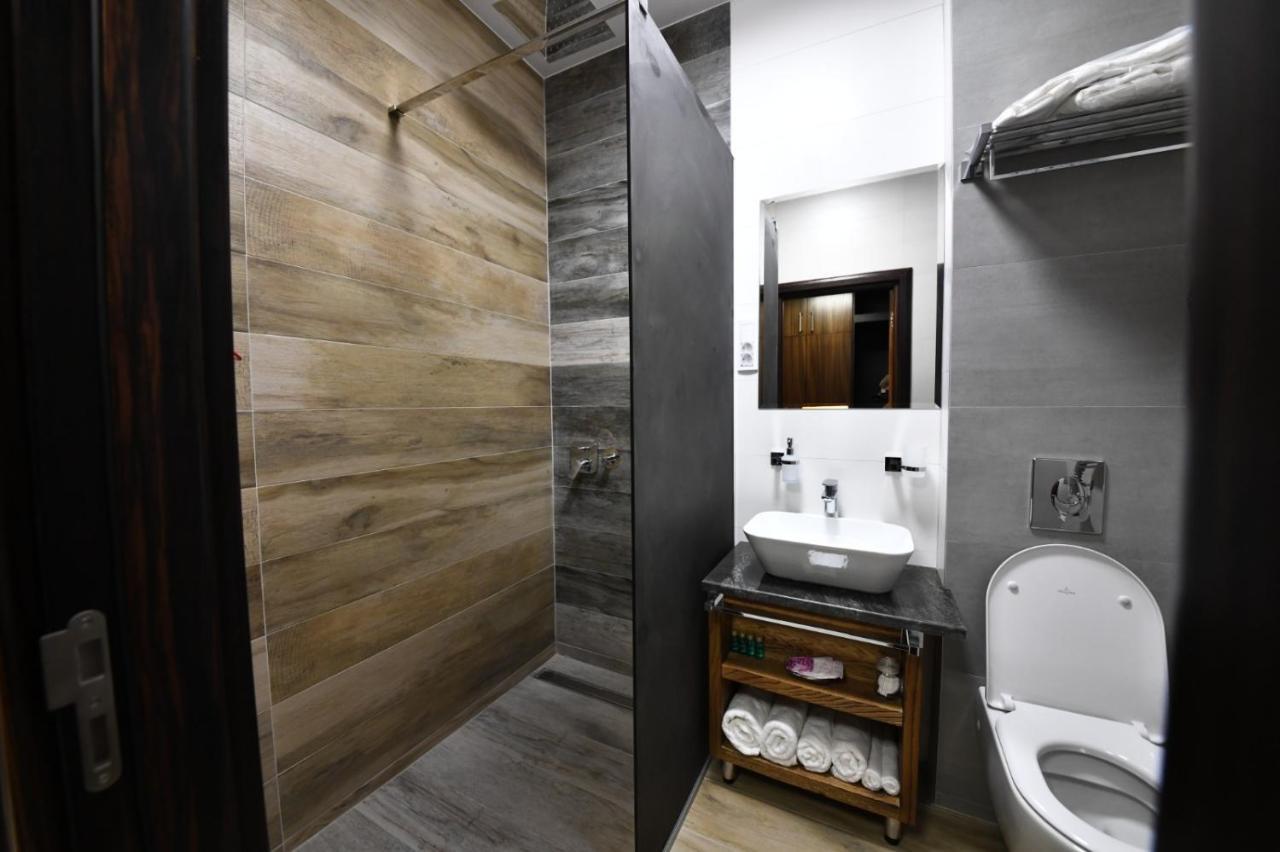 Hotel Havana Лозница Экстерьер фото